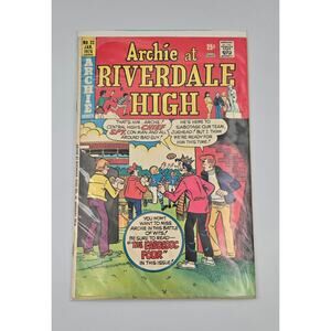 Archie at Riverdale High Number 32 January 1976 06966 Fair Condition